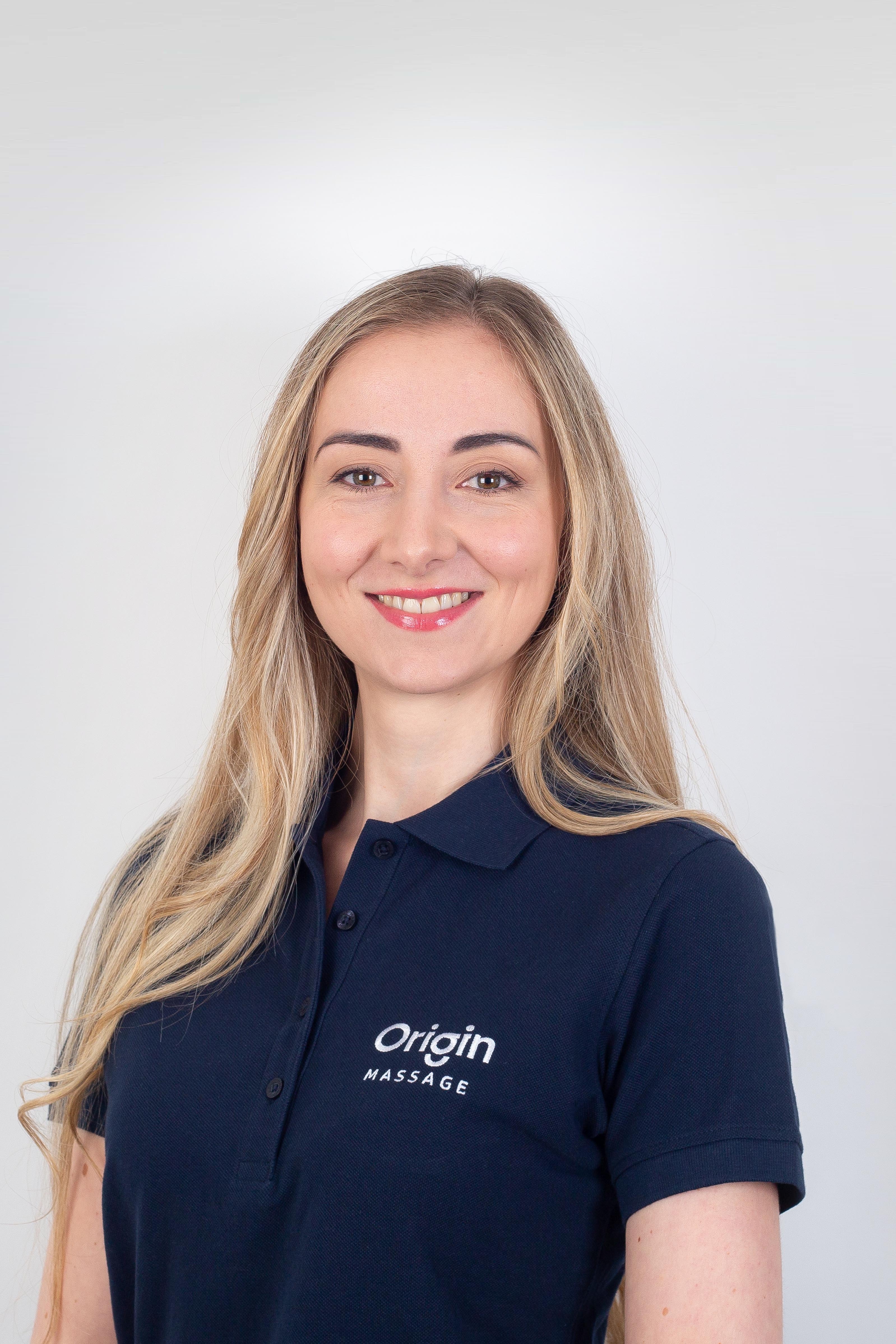 Therapist Athéna